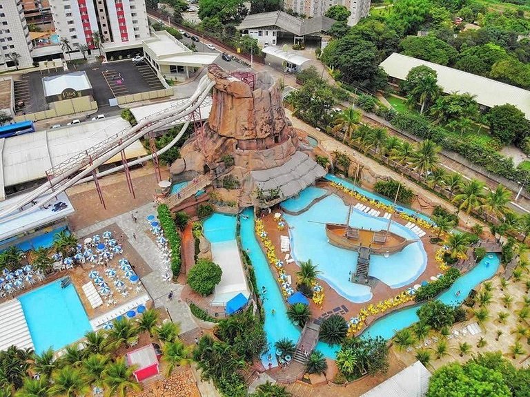 Hotel Spazzio diRoma Com Parque Aquático